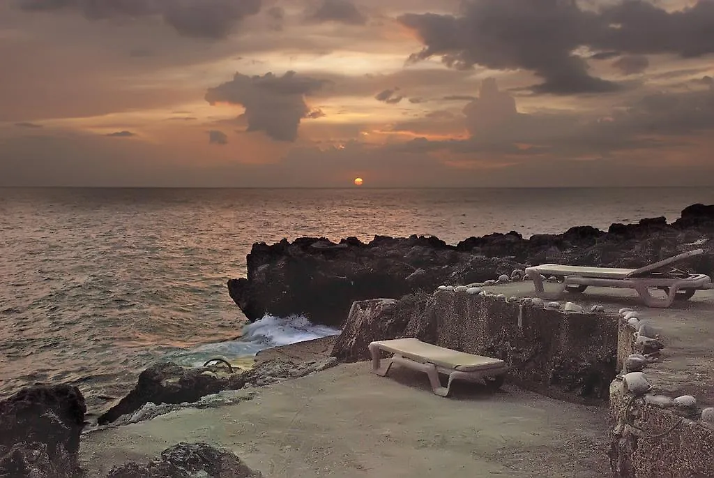 Sunset On The Cliffs Hotel Negril